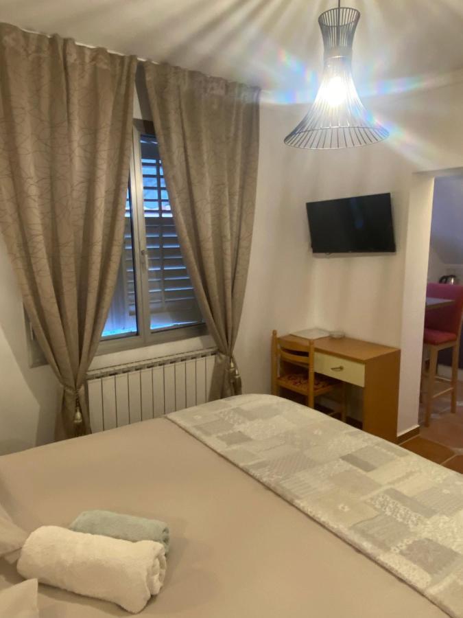 Apartments Oliva Пореч Экстерьер фото