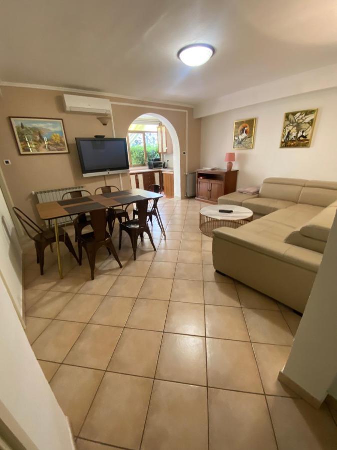 Apartments Oliva Пореч Экстерьер фото