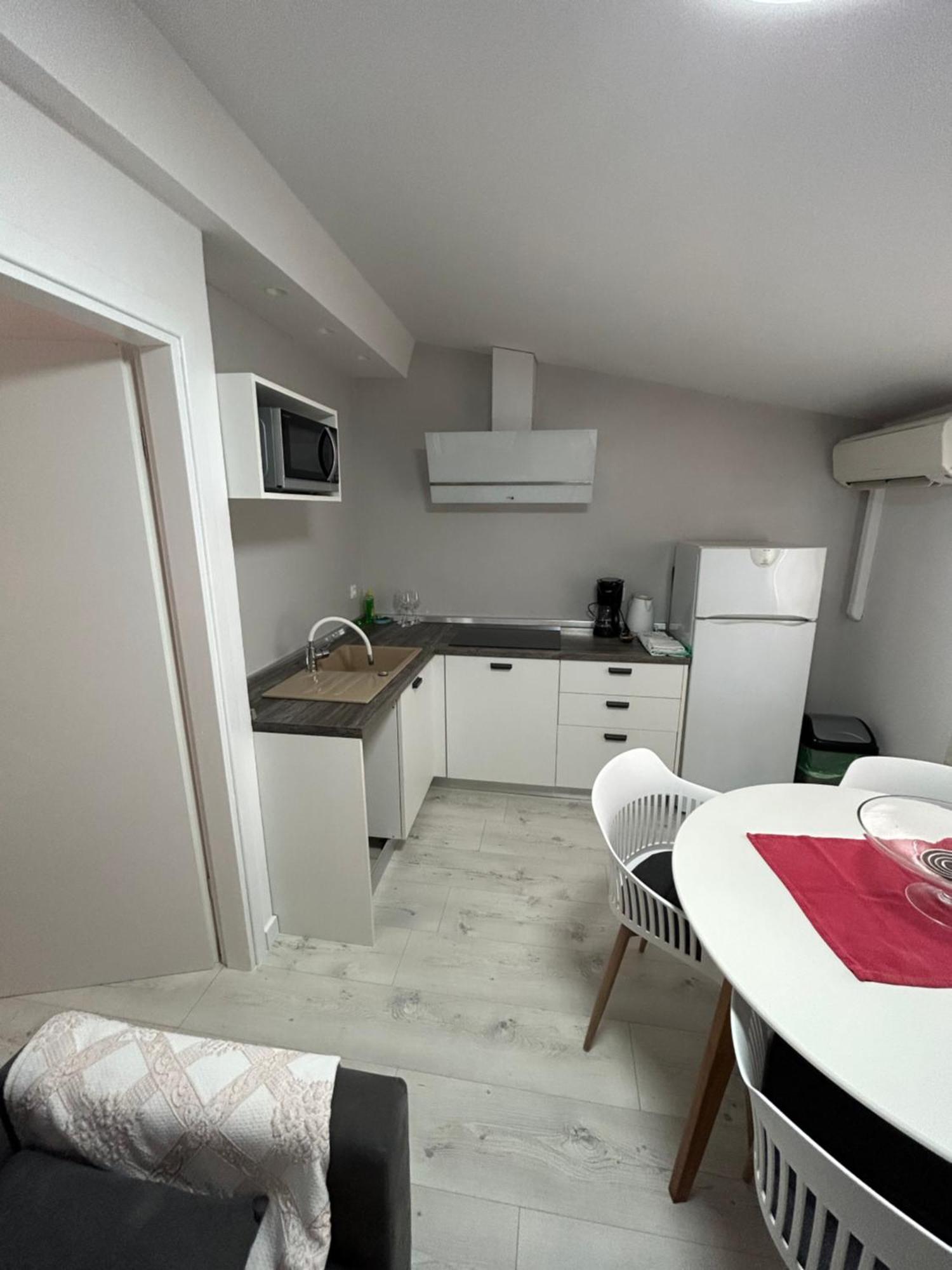 Apartments Oliva Пореч Экстерьер фото