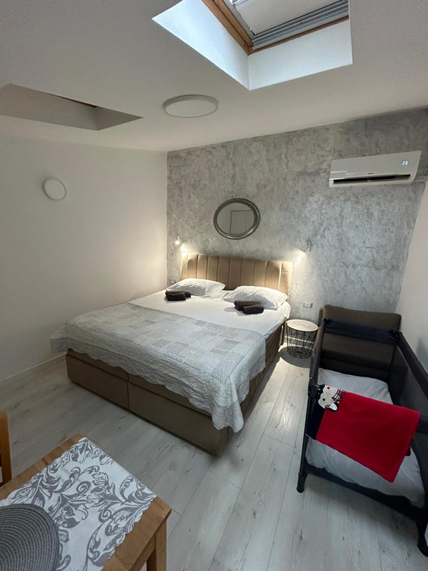 Apartments Oliva Пореч Экстерьер фото