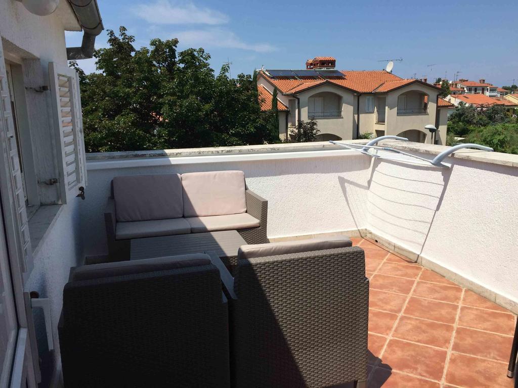 Apartments Oliva Пореч Экстерьер фото